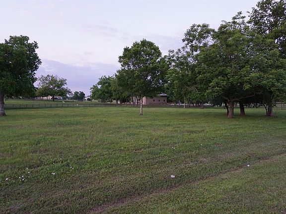 5th image of 5414 E River Dr