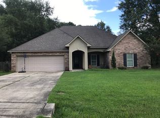 42511 Wood Ave, Ponchatoula, LA 70454