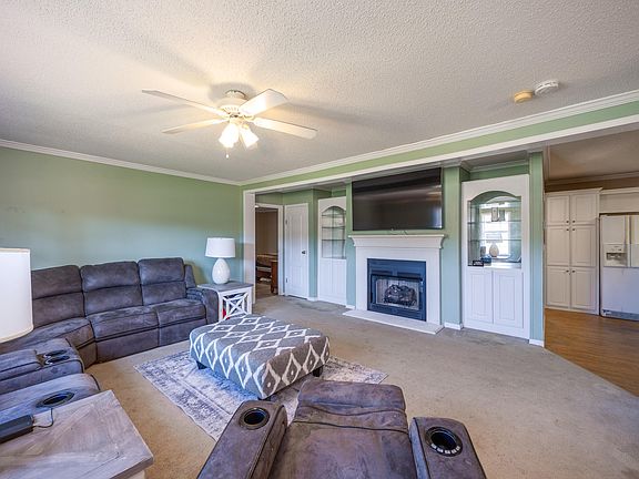 4th image of 2304 Five Bridge Rd