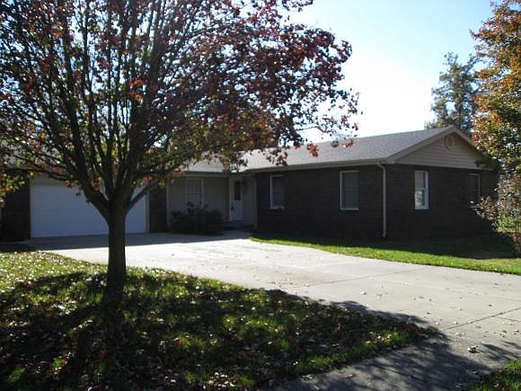 1st image of 736 Clifton Dr