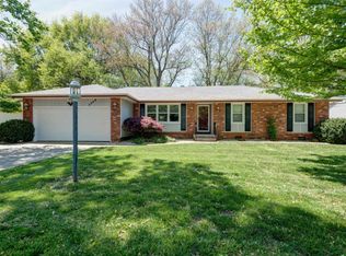 3349 S Robberson Ave, Springfield, MO 65807