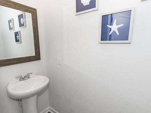 4th image of 246 Sweet Cherry Ln