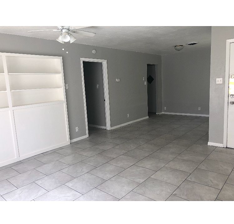 1st image of 4105 Cork Dr