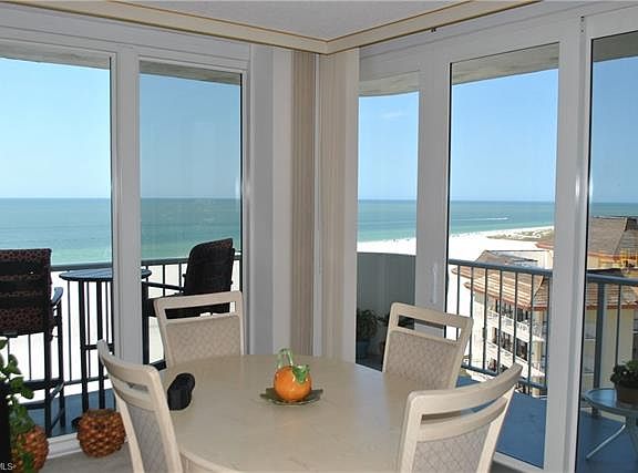 5th image of 140 Seaview Ct APT 1506S