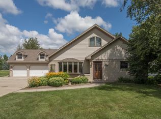6722 Green Ridge Dr, Mount Pleasant, WI 53406