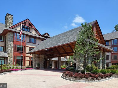 8300 Burdette Rd APT 616, Bethesda, MD, 20817