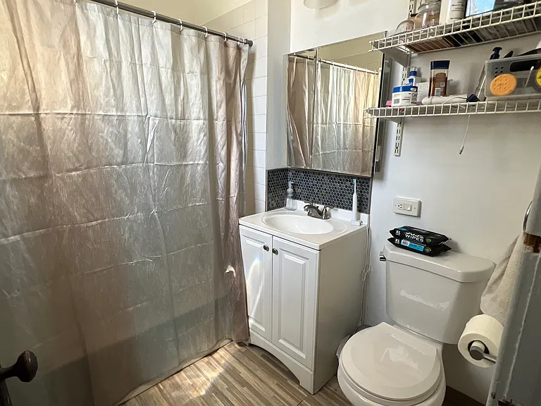 2731 N Lawndale Ave #2 — Photo 5