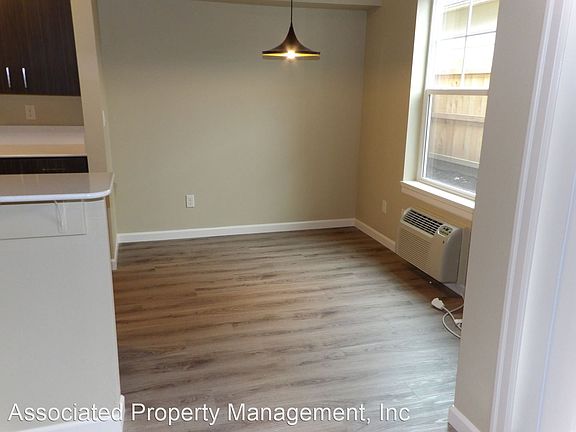 3rd image of 690 SE 5th Ave APT 105