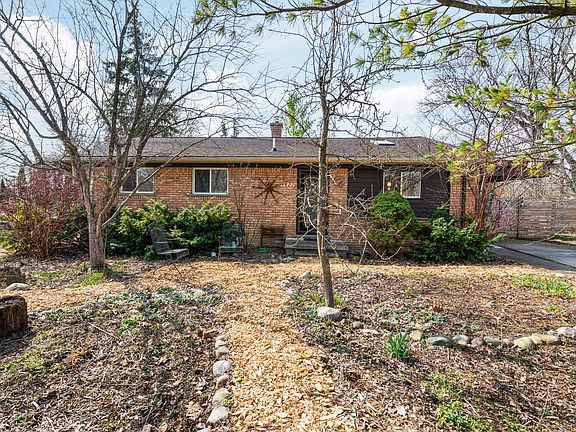 5th image of 1827 Avondale Ave