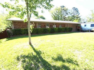 11 Kingspark Ct, Little Rock, AR 72227