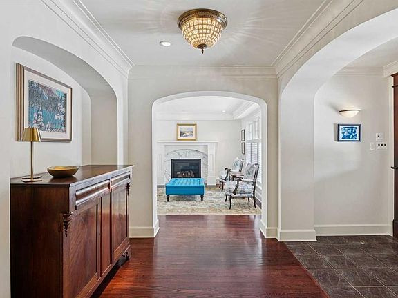 4th image of 2210 W 12th St SW