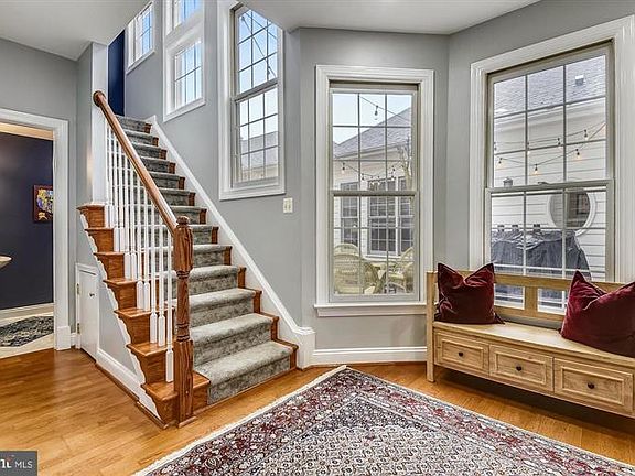 5th image of 100 Smallwood Way