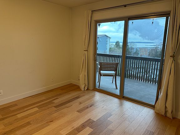 4th image of 924 N Garden St APT 202