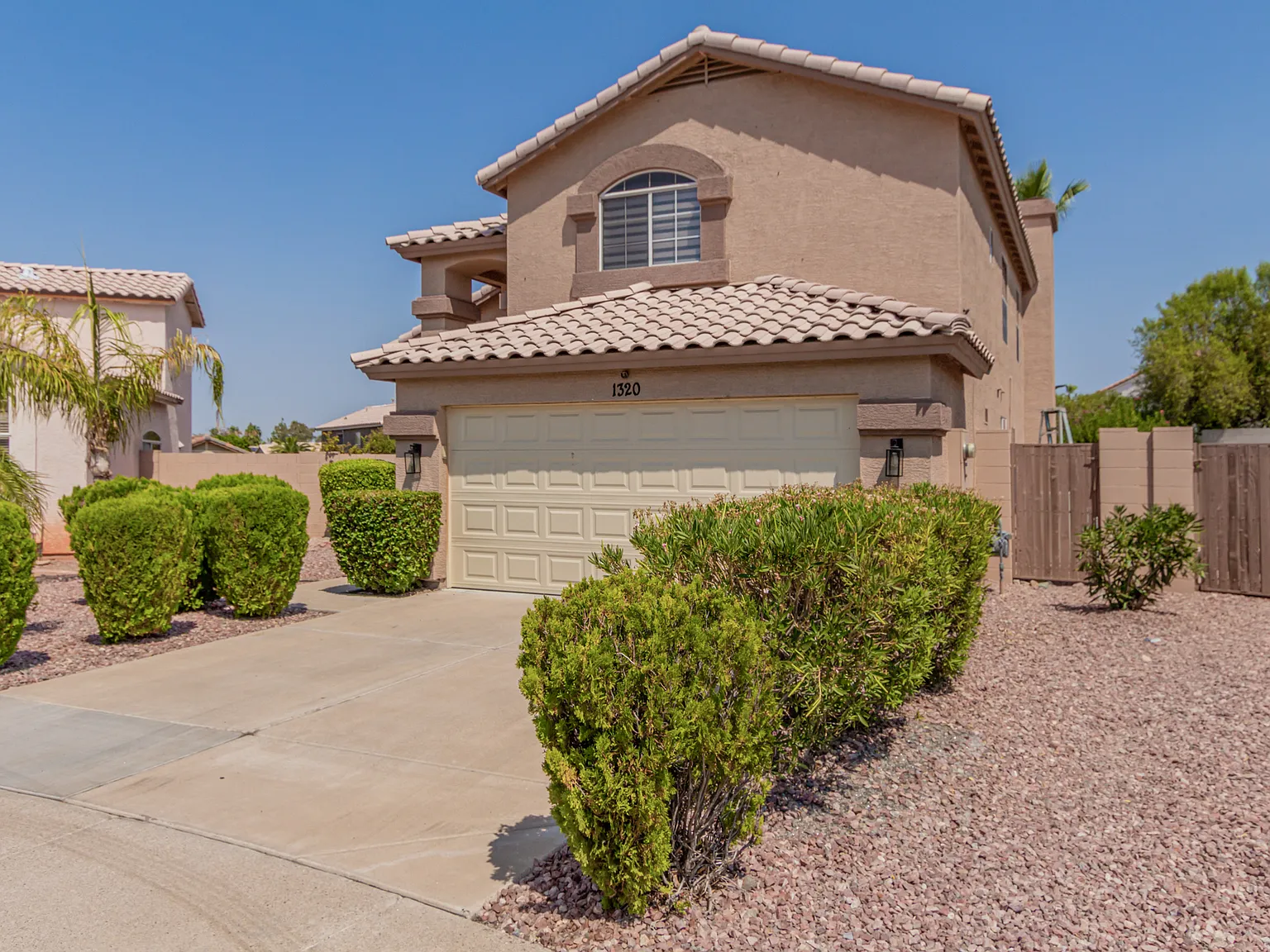 4 bed, 2077 sqft, $3,500 — Photo 3