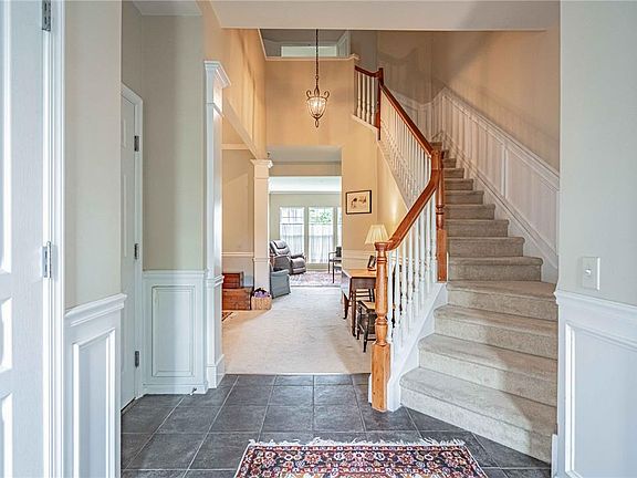 3rd image of 1885 Hemming Way