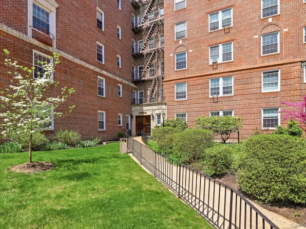 300 S Broadway #3D, Tarrytown, NY 10591