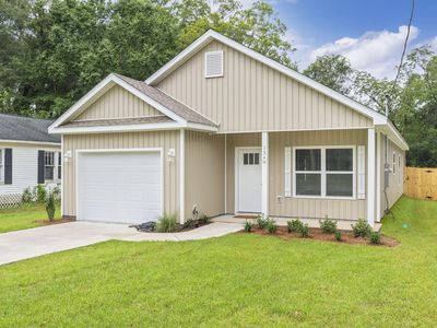 1357 E Chestnut Ave, Crestview, FL, 32539
