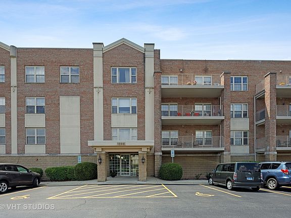2nd image of 1200 S Prospect Ave Unit 304
