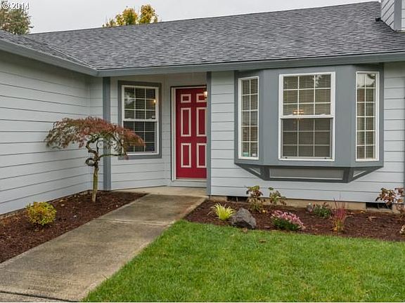 3rd image of 4403 NE 105th St