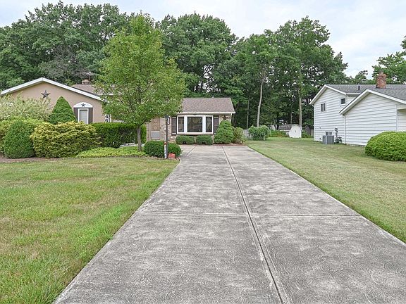 2nd image of 8646 Courtland Dr