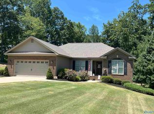 3661 Oak Hill Dr, Southside, AL 35907