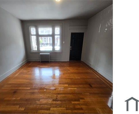 5th image of 4417 N Franklin St