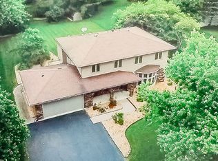 479 Cassin Rd, Naperville, IL 60565