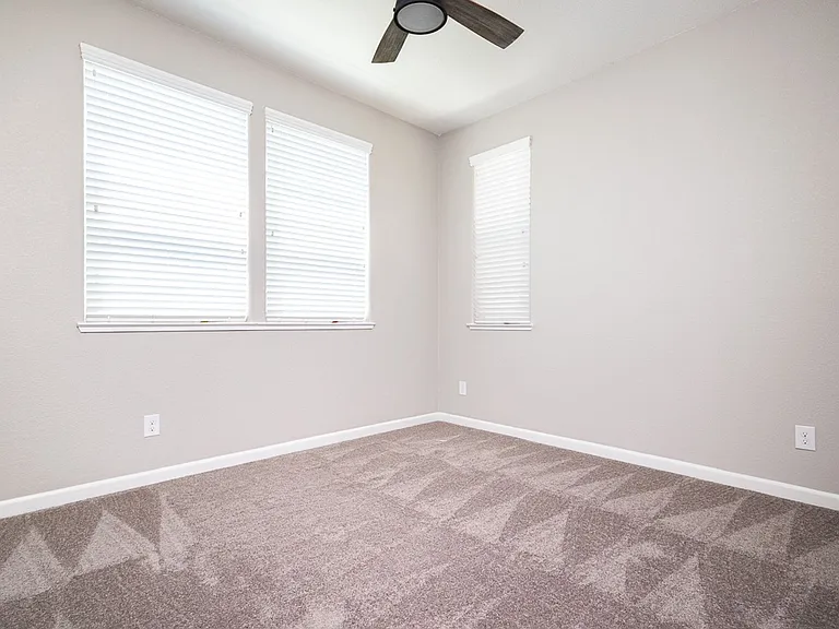 9733 Tribeca Dr — Photo 11
