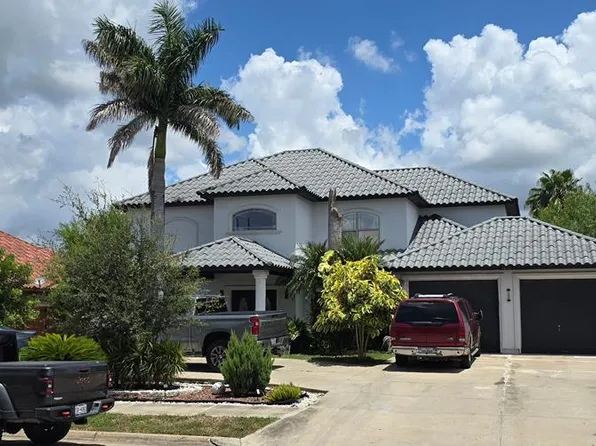1925 Costa Del Sol Dr, Brownsville, TX 78520