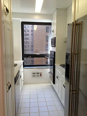 Rented by Keller Williams NYC | media 16
