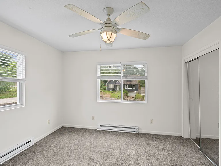 504 Blue Ridge Blvd #B — Photo 14