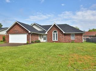 4105 Kamer Miller Rd, New Albany, IN 47150