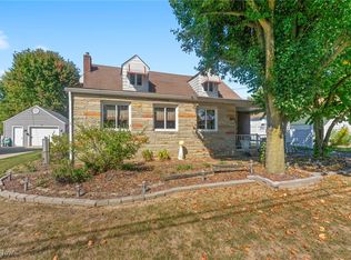 312 W Park Ave, Hubbard, OH 44425