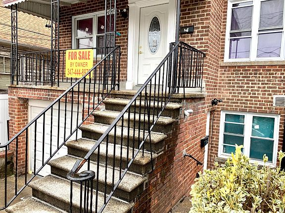 4th image of 3234 Radcliff Ave