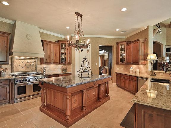 Incredible Chef's Kitchen with Island and Breakfast Bar