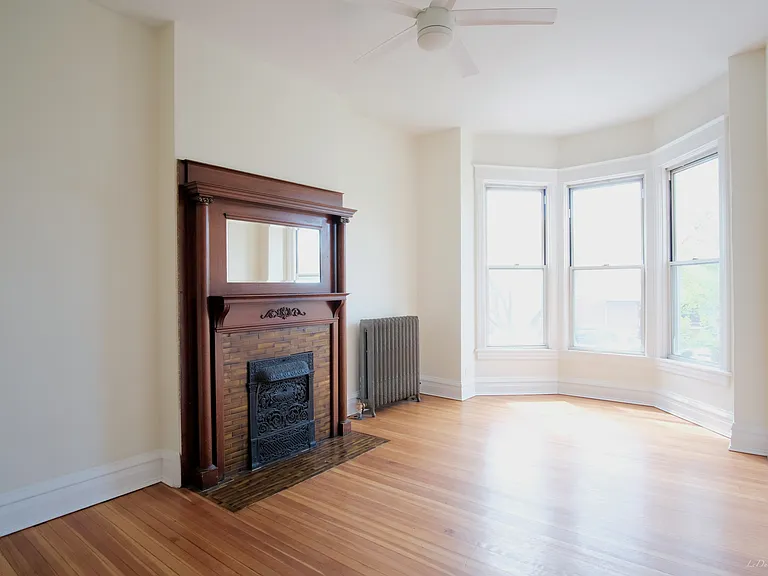 316 Lake St #2F — Photo 2