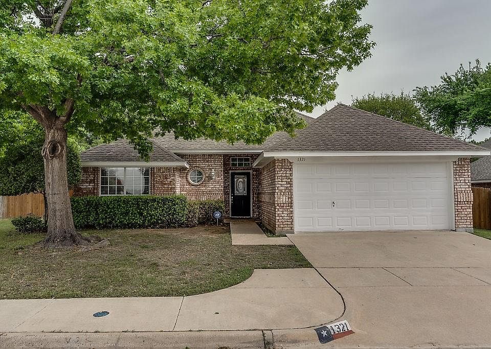 1st image of 1321 Danielle Dr