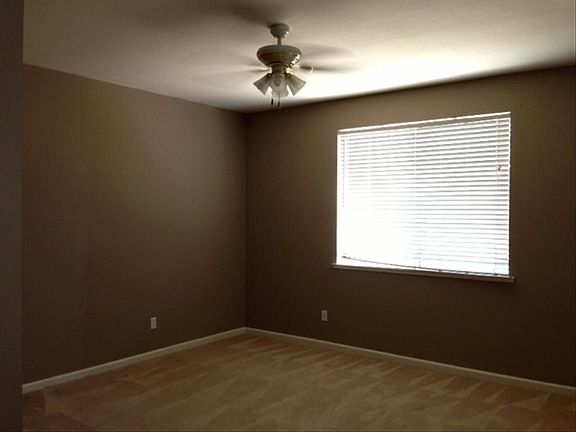 4th image of 16655 Brittney Ct
