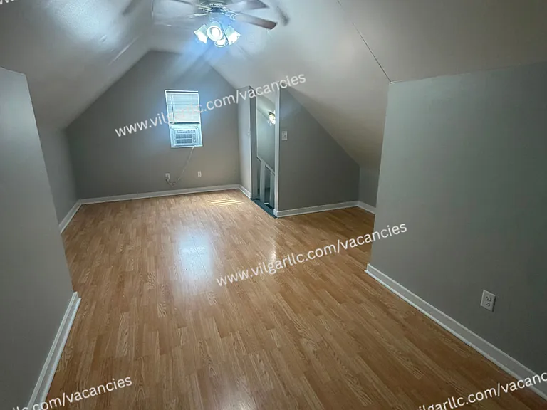 3910 Deodar St — Photo 10