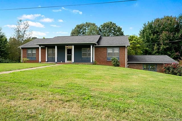 1st image of 2513 Pinoak Dr