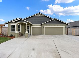 465 S 10th St, Monroe, OR 97456