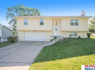 1003 Kauii St, Bellevue, NE 68005