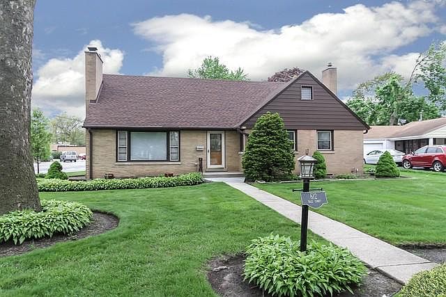 1st image of 612 Yale Ct