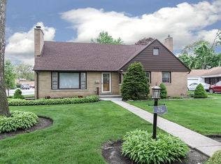 612 Yale Ct, Des Plaines, IL