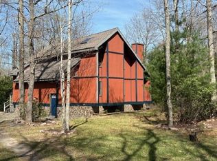 49 Algonkin Rd, Jim Thorpe, PA 18229