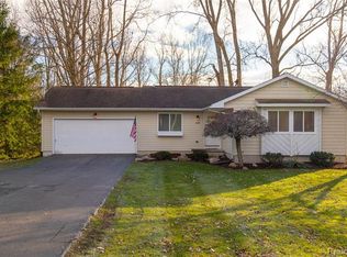 2271 Haslett Rd, East Lansing, MI 48823