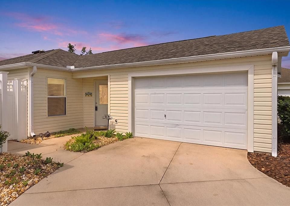 1st image of 2445 Greenhill Trl