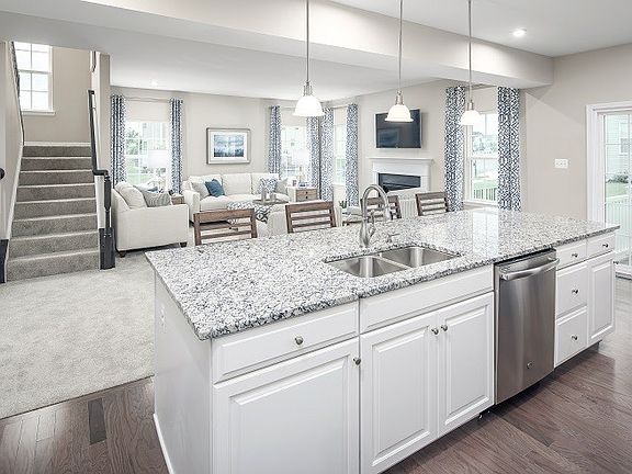 4th image of 706 Tenneypark Ln Lot 562