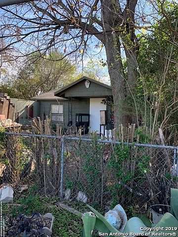 2nd image of 2706 Leal St