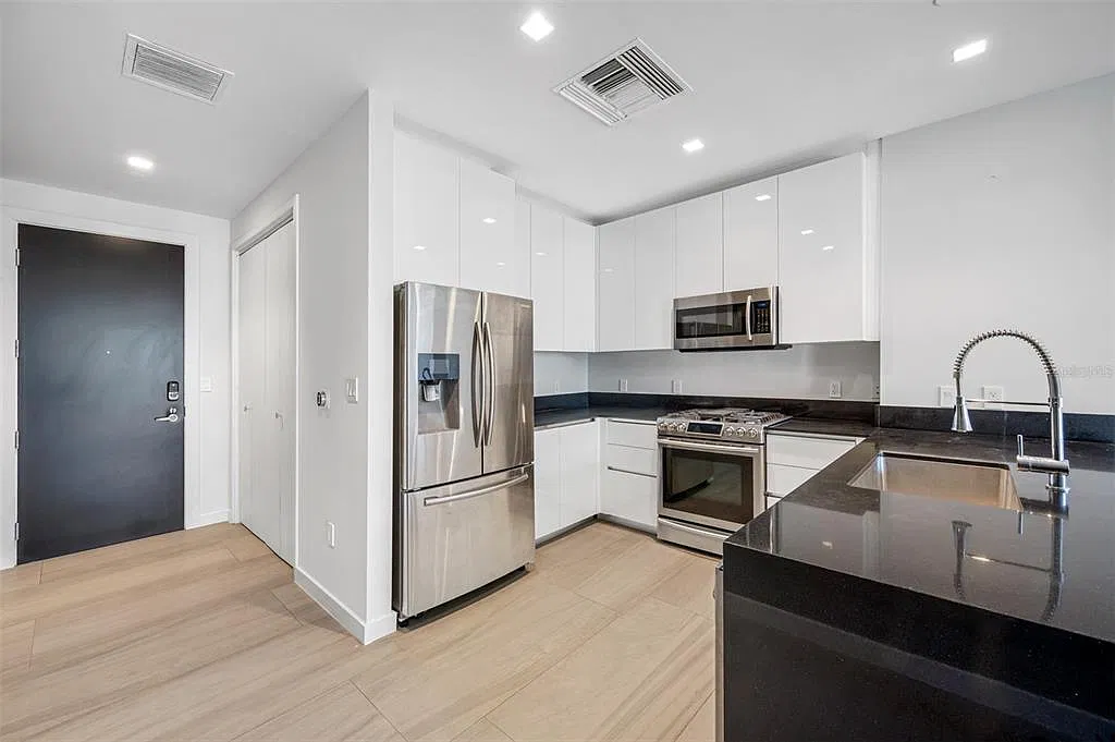 5 N Osceola Ave — Photo 4